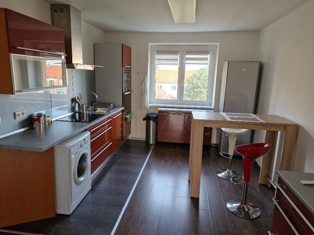 Hledá se spolehlivý a slušný nájemník do krásního bytu 2+1 - 3