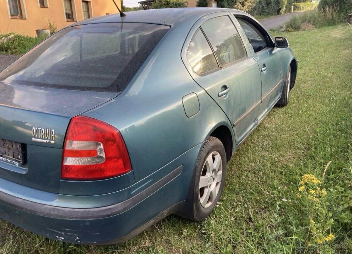 Škoda Octavia2,1,9tdi,sedan,77kw,2005 rok,Dílů - 3