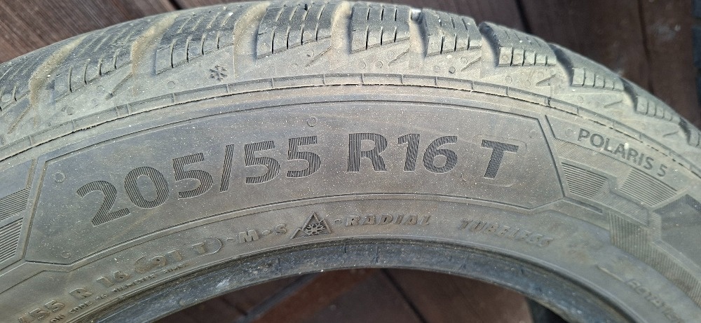 Zimní pneu Barum 205/55R16T DOT 3720 7,5MM - 3