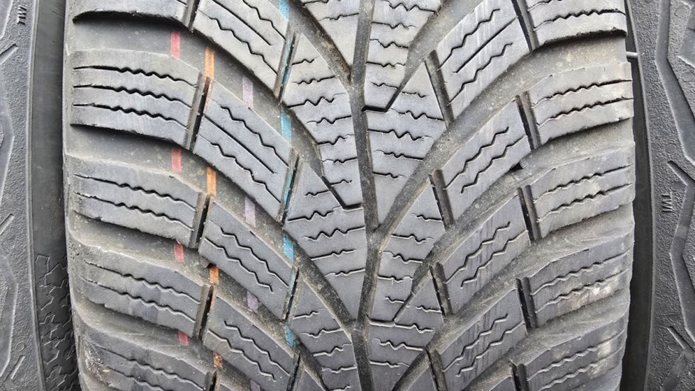 Zimní pneu 195/65/15 Continental - 3