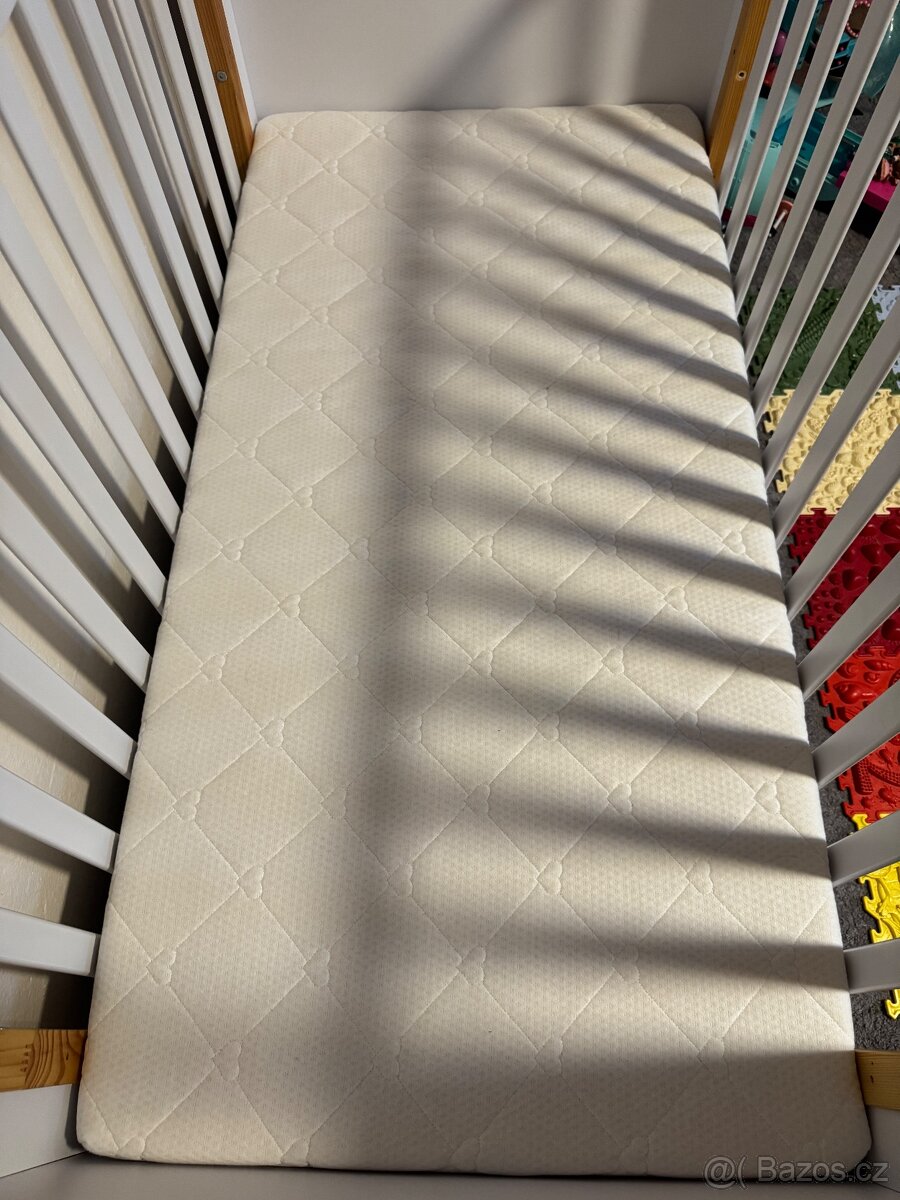 Domečková postel zn. Bellamy včetně matrace - 3