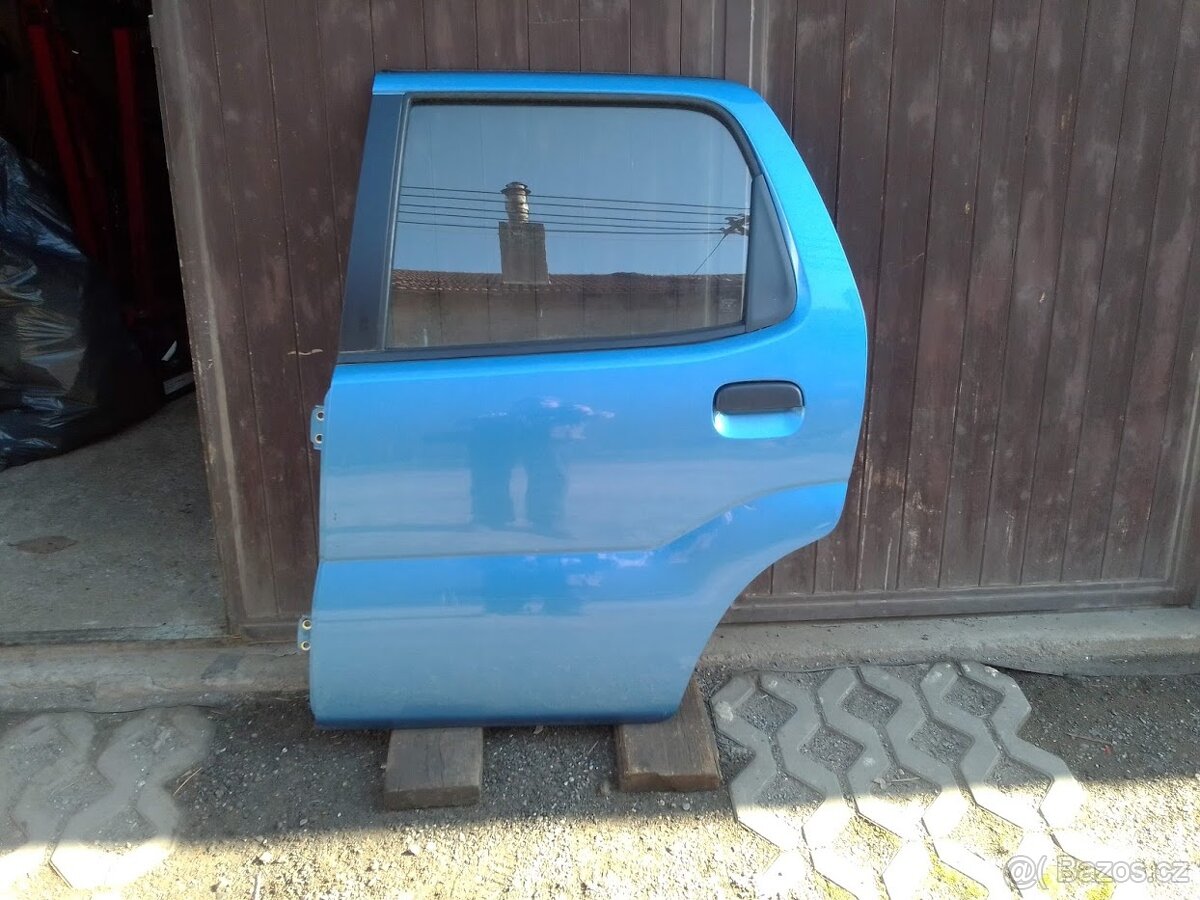 Suzuki Ignis 1 levé dveře - 3