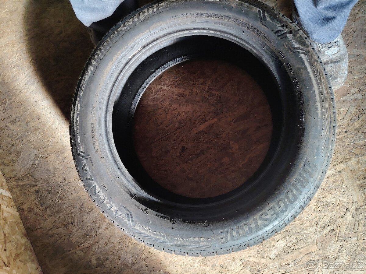 Bridgestone allenza 235/55 r18 - 3