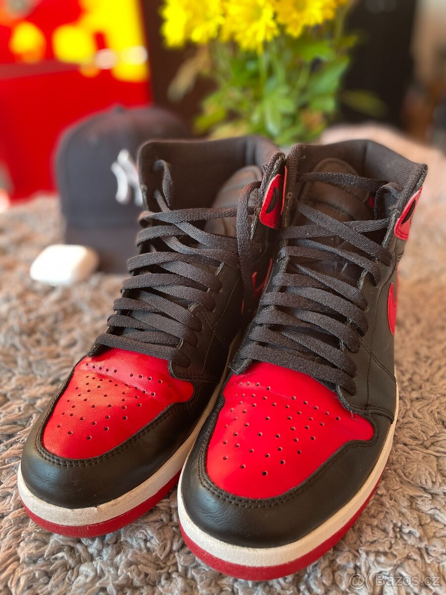 Air Jordan 1 Bred - 3