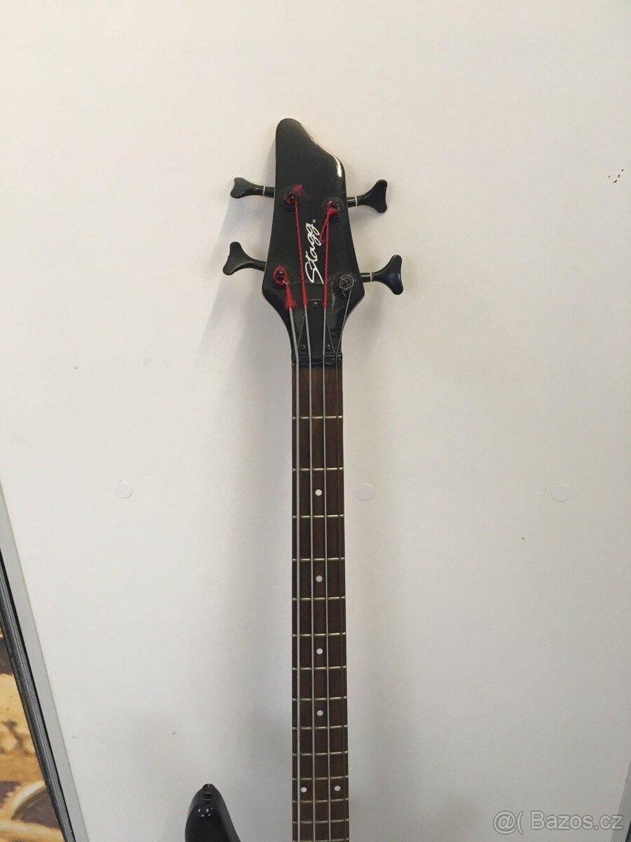 Basová kytara Stagg - 3