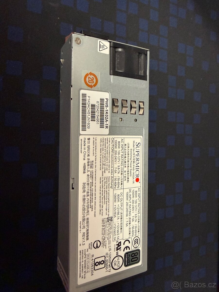 Zdroje Supermicro - 3