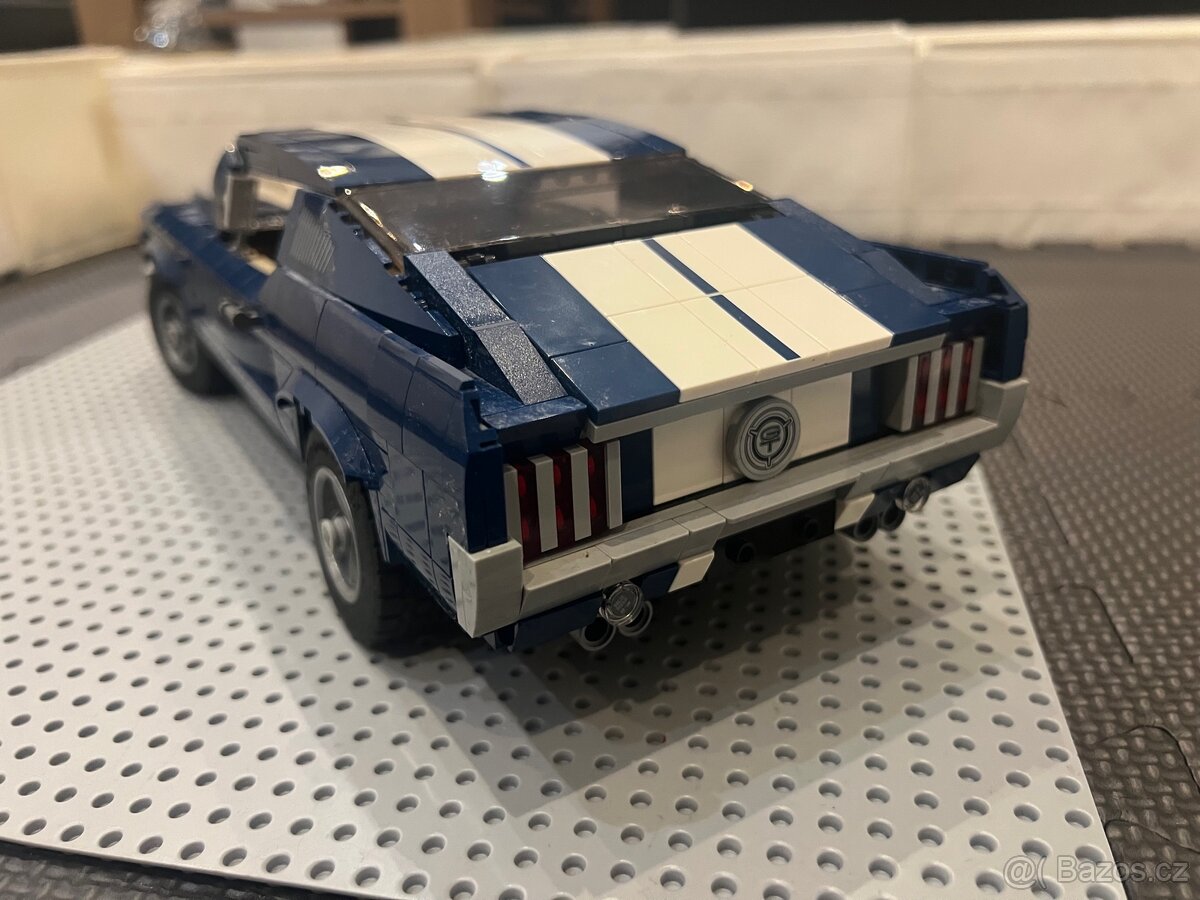 Lego Creator 10265 - 3