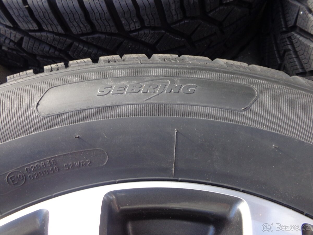 Ford Ranger zimna sada kol 265/60R18 - 3