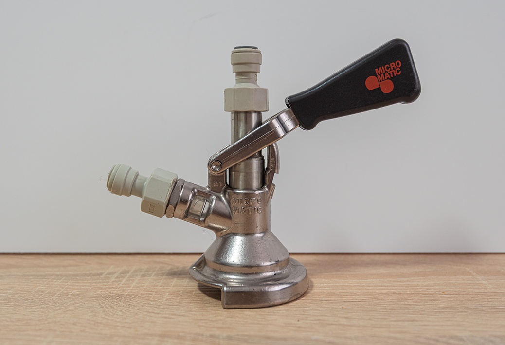 Naražeč Flach plochý, kohout výčepní - 3