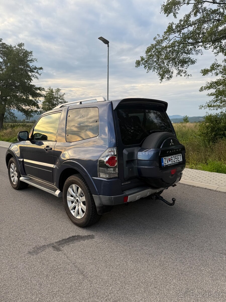 Predám MITSUBISHI PAJERO 3.2 Di-D - 3