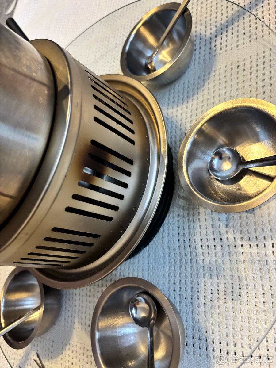 Fondovač s otočnými omáčkami - 3