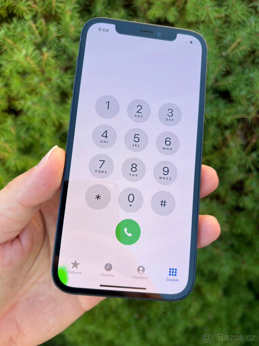 iPhone 12 64Gb malý flek na displeji - 3