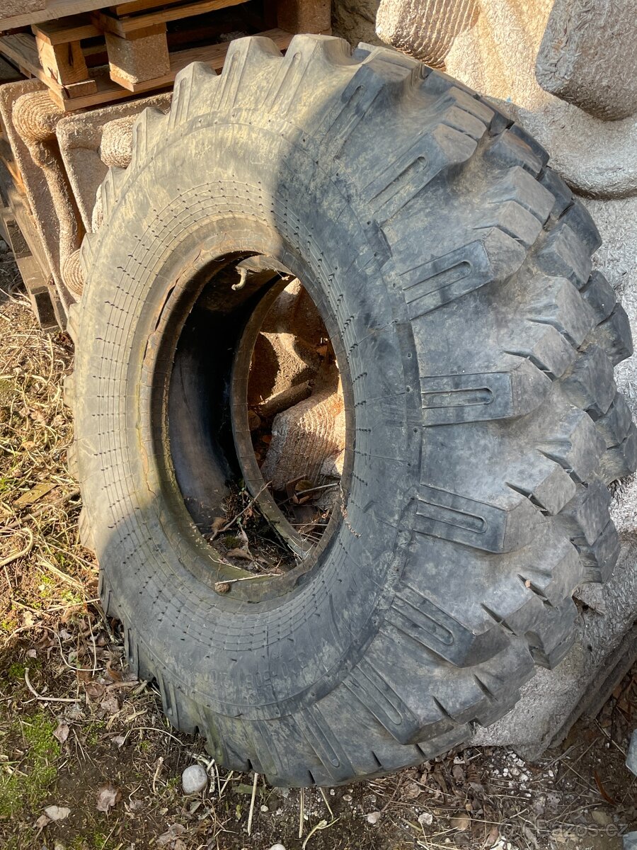 Pneumatiky ZIL 131 12-20 - 3