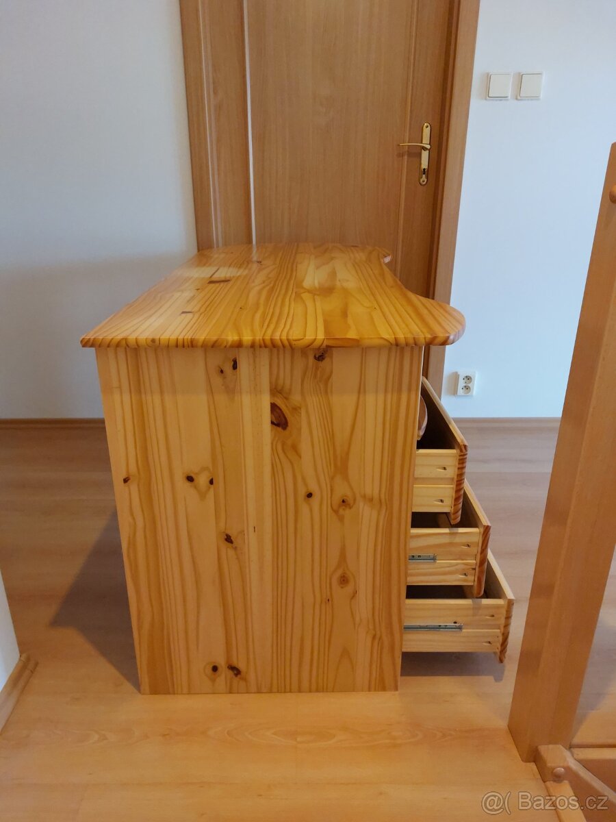 Počítačový stůl - 3