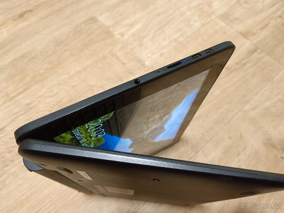 dotykový malý notebook / tablet Acer one S1003 - 3