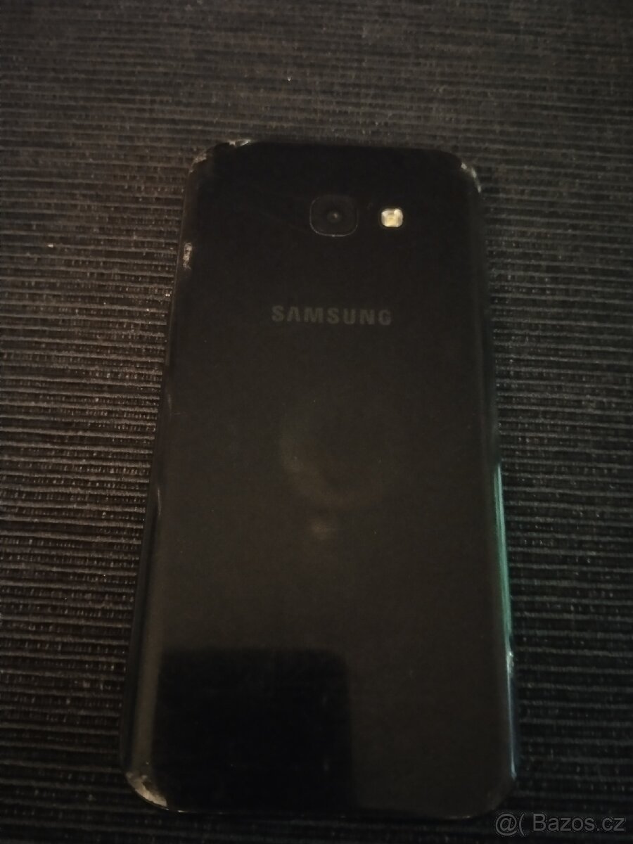 Dotykový telefon - 3