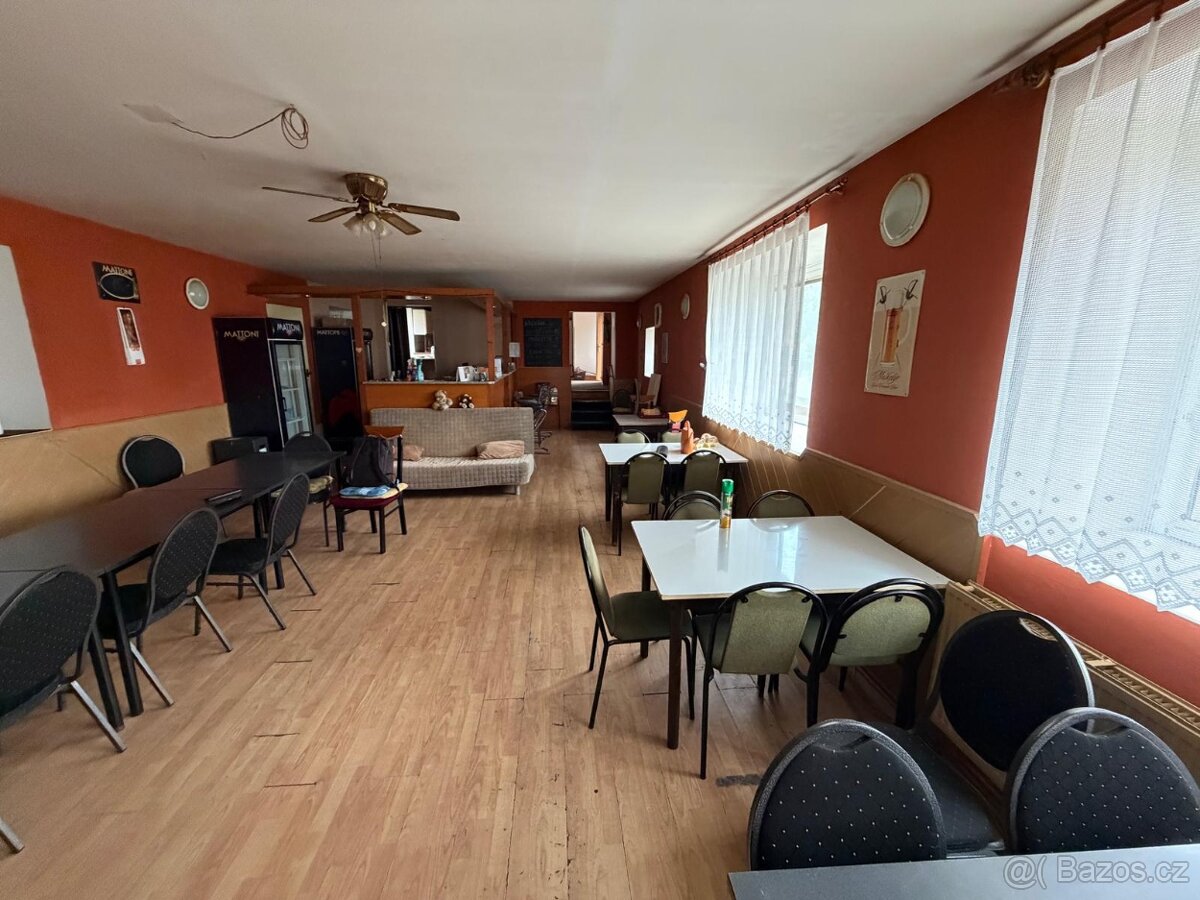 Dům s komerčním prostorem, Libčeves - 3