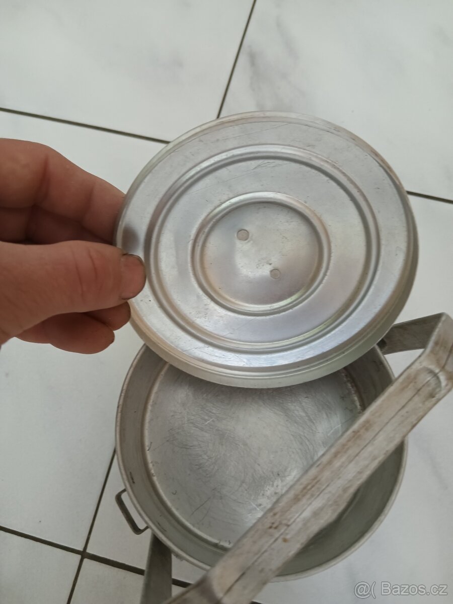 Starožitný jídlonosič - 3