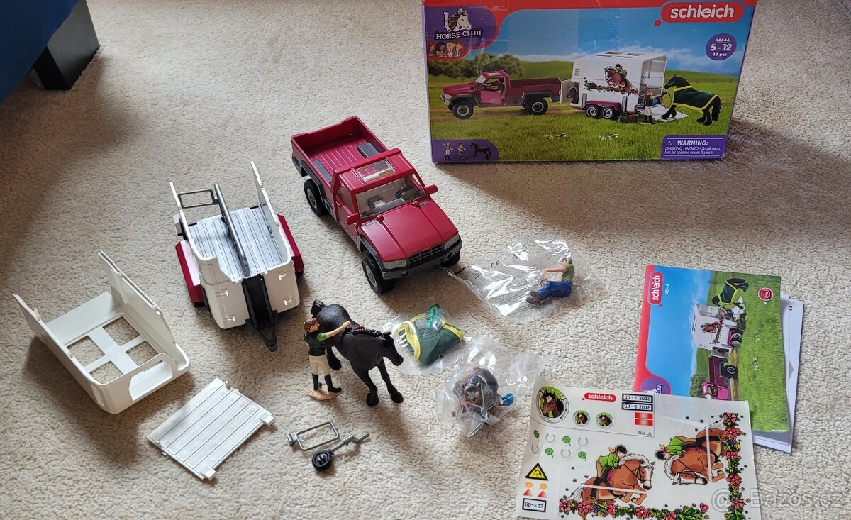 Schleich auto s konskym privesom - 3