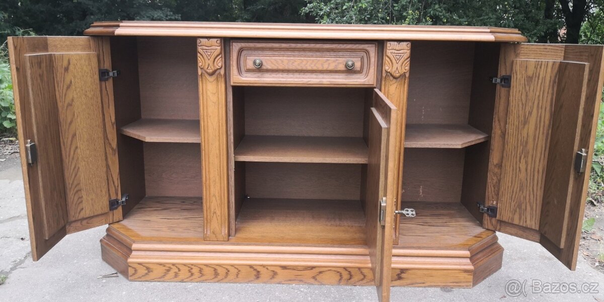 Rustikální masivní komoda s vitrínou - 3