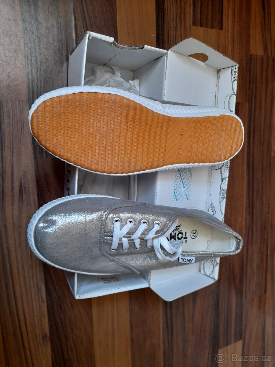 Nové dívčí tenisky vel.37 zn.Tomy Takies - 3