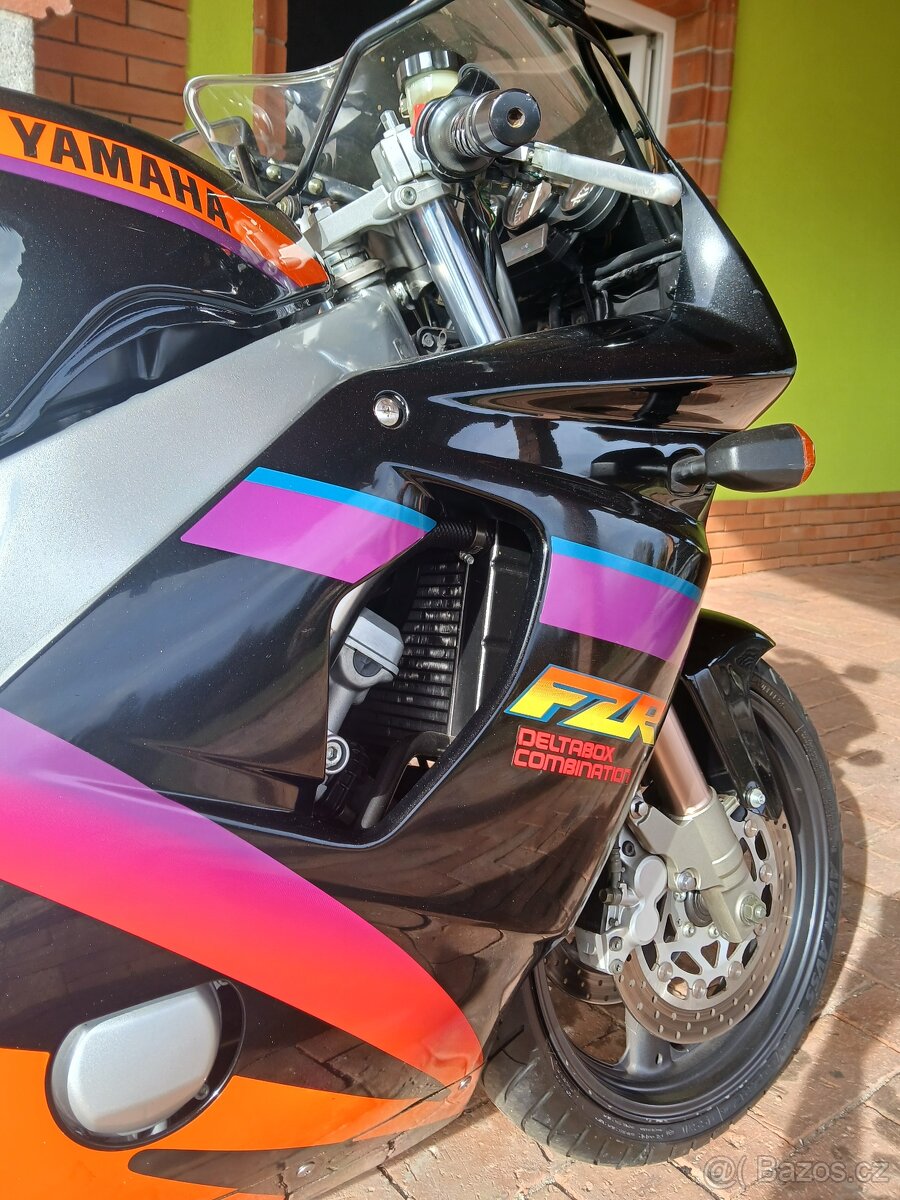 Yamaha FZR GENESIS - 3
