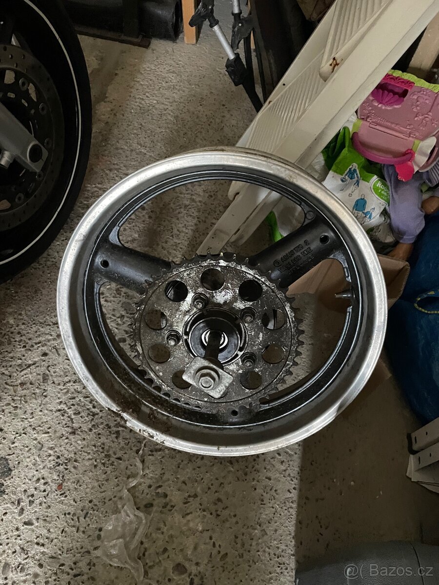 Díly na Suzuki sv650 - 3