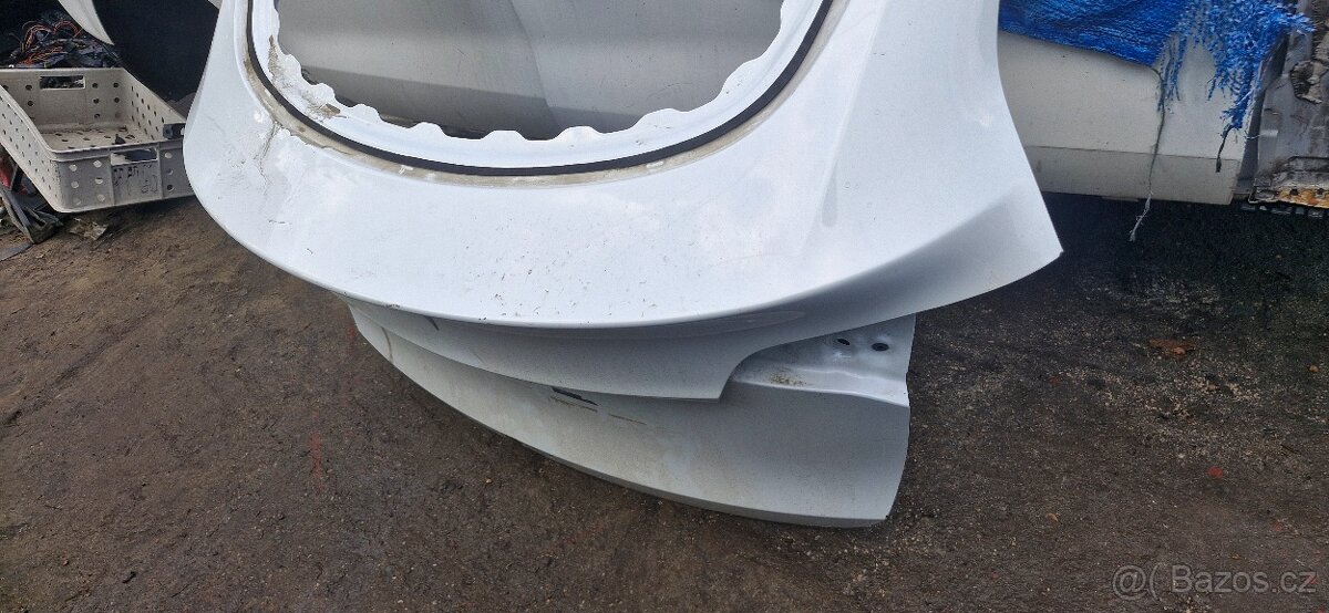 Viko kufru Tesla Model Y pate dvere - 3