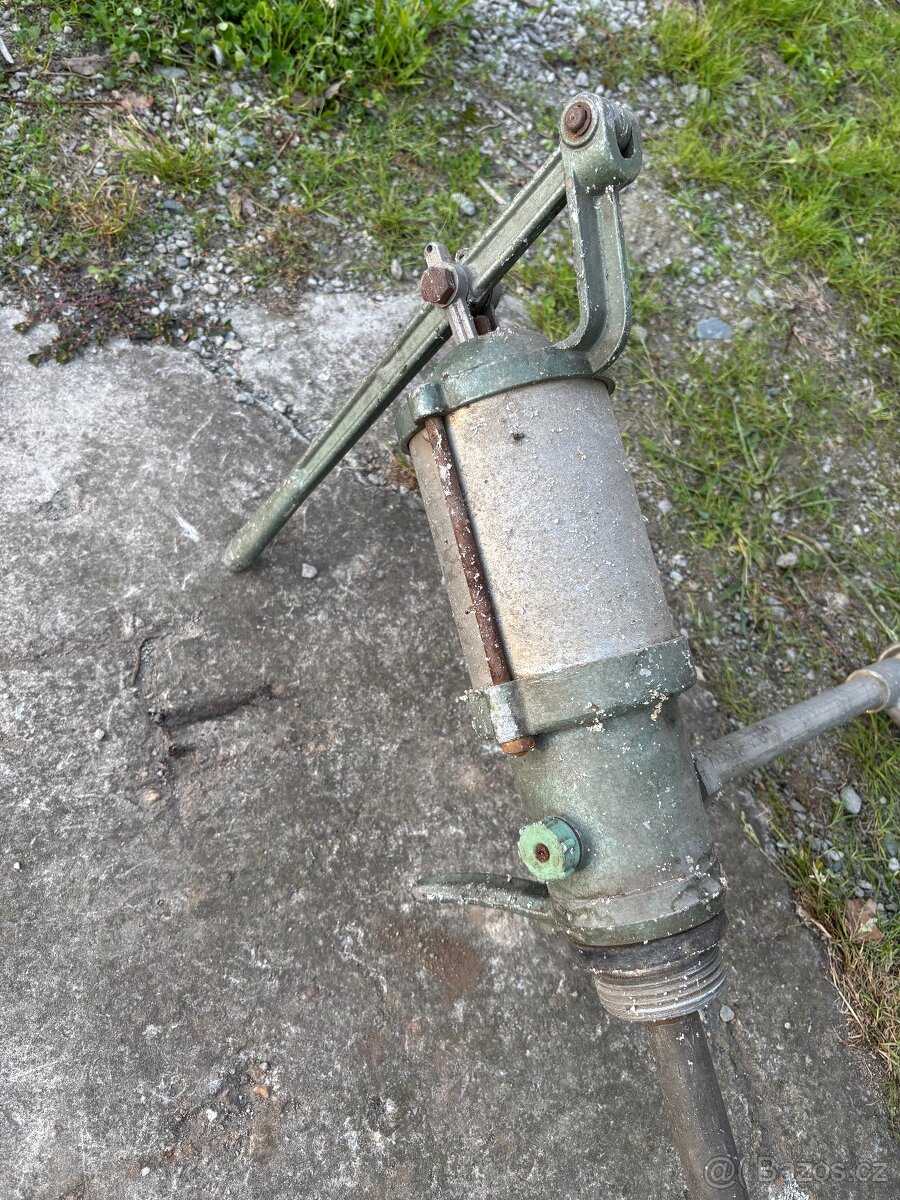 ruční pumpa - 3