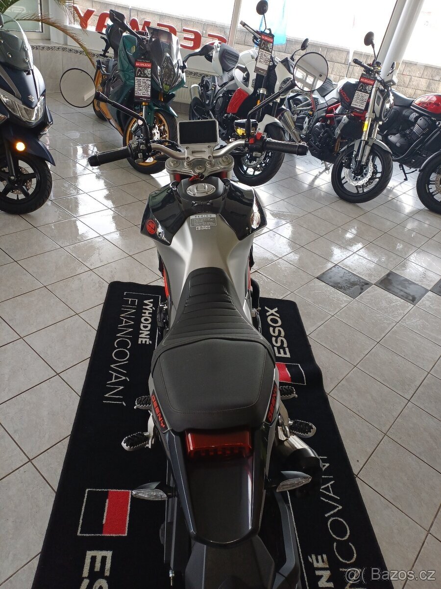 JAWA 400 Geeny - 3