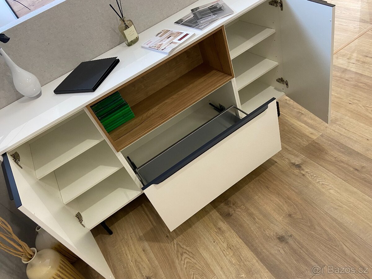 Komoda, příborník, regál, knihovna - 3