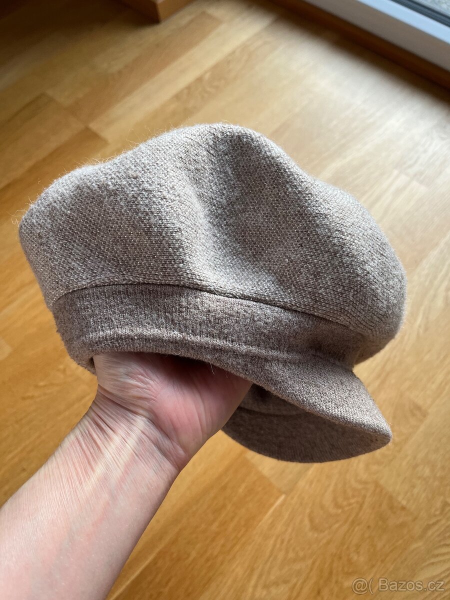 Zimní čepice s kšiltem - 3