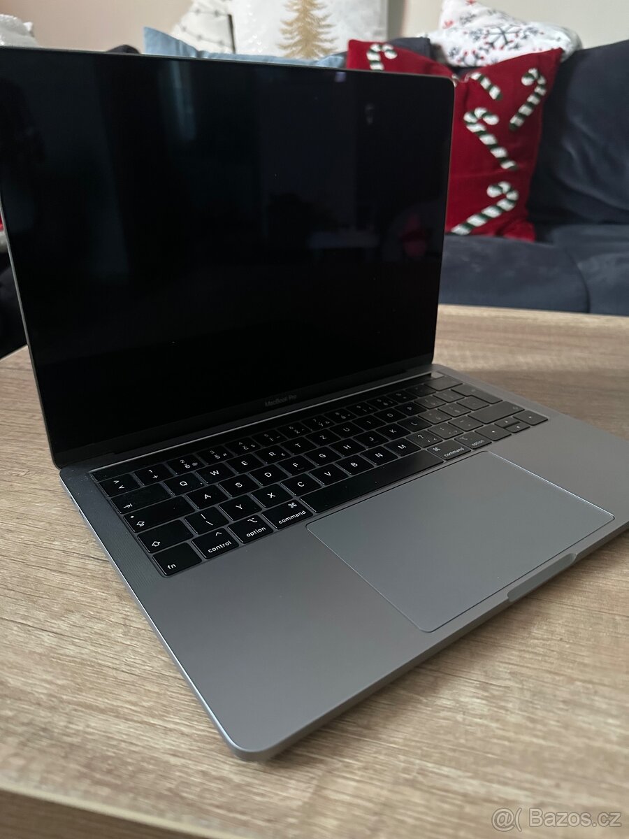 MacBook Pro - 3