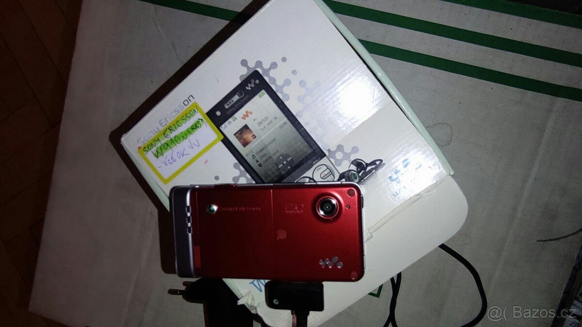 Sony Ericsson W910i - 3