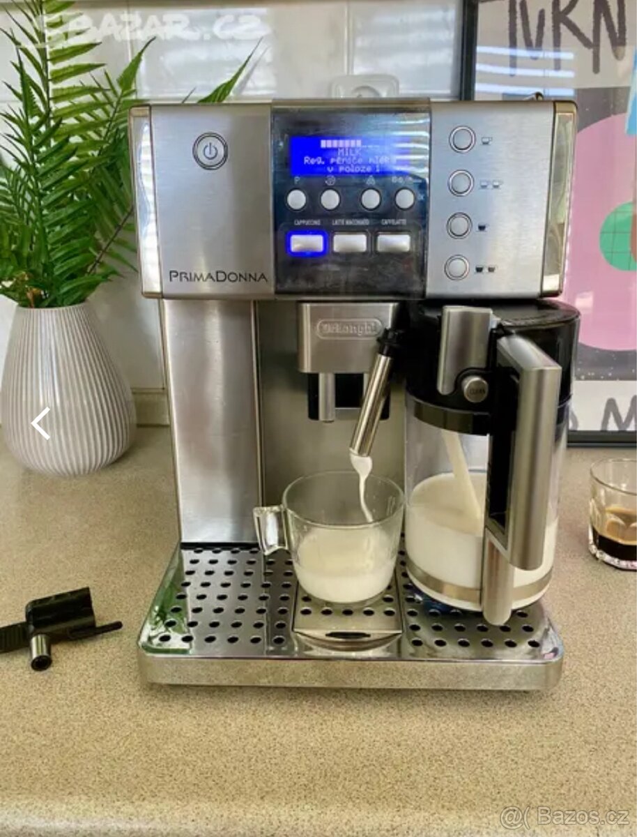 Kávovar DeLonghi Primadonna ESAM 6620 - 3