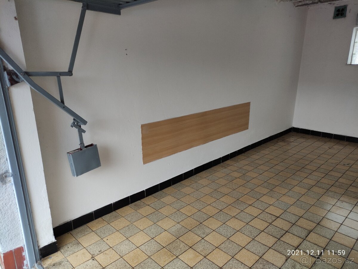 Pronájem garáže - 3