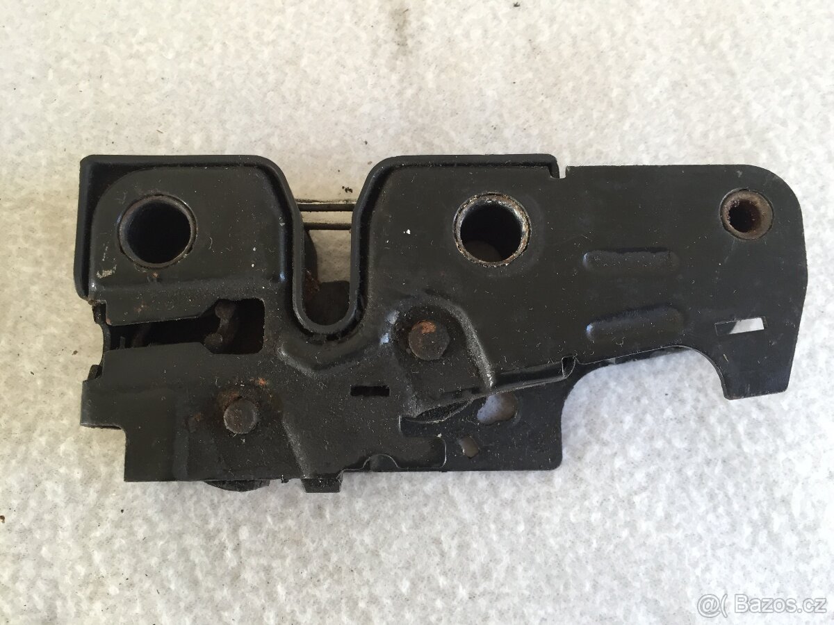 VW GOLF 5 2003-2008 - ZÁMEK KAPOTY - 3