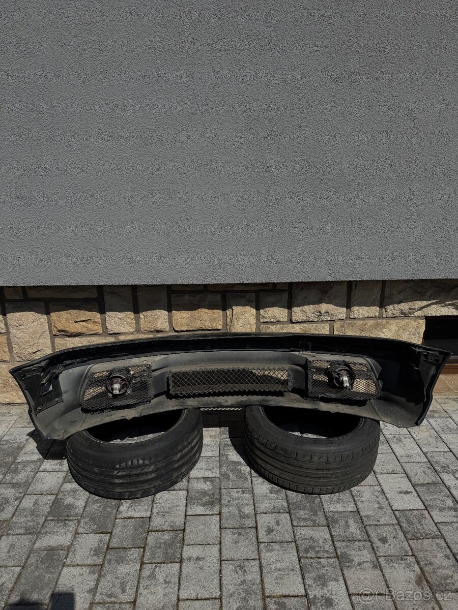 Přední nárazník E46 coupe - 3