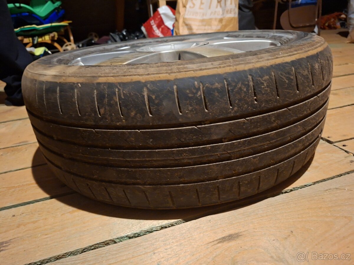 Letní gumy Škoda s diskem - 3