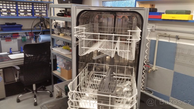 Myčka nádobí WHIRPOOL, REPASOVANÁ SE ZÁRUKOU - 3