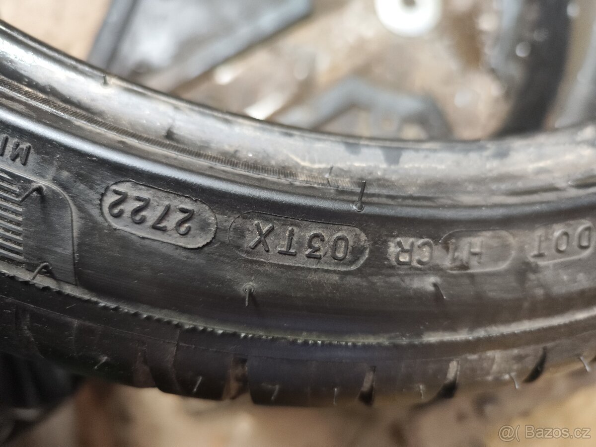 225/40 R18 Michelin - 3