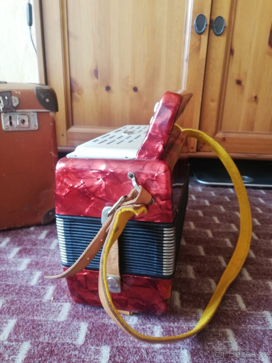 Heligonka - Harmonika - Popular - 8 basů - 3