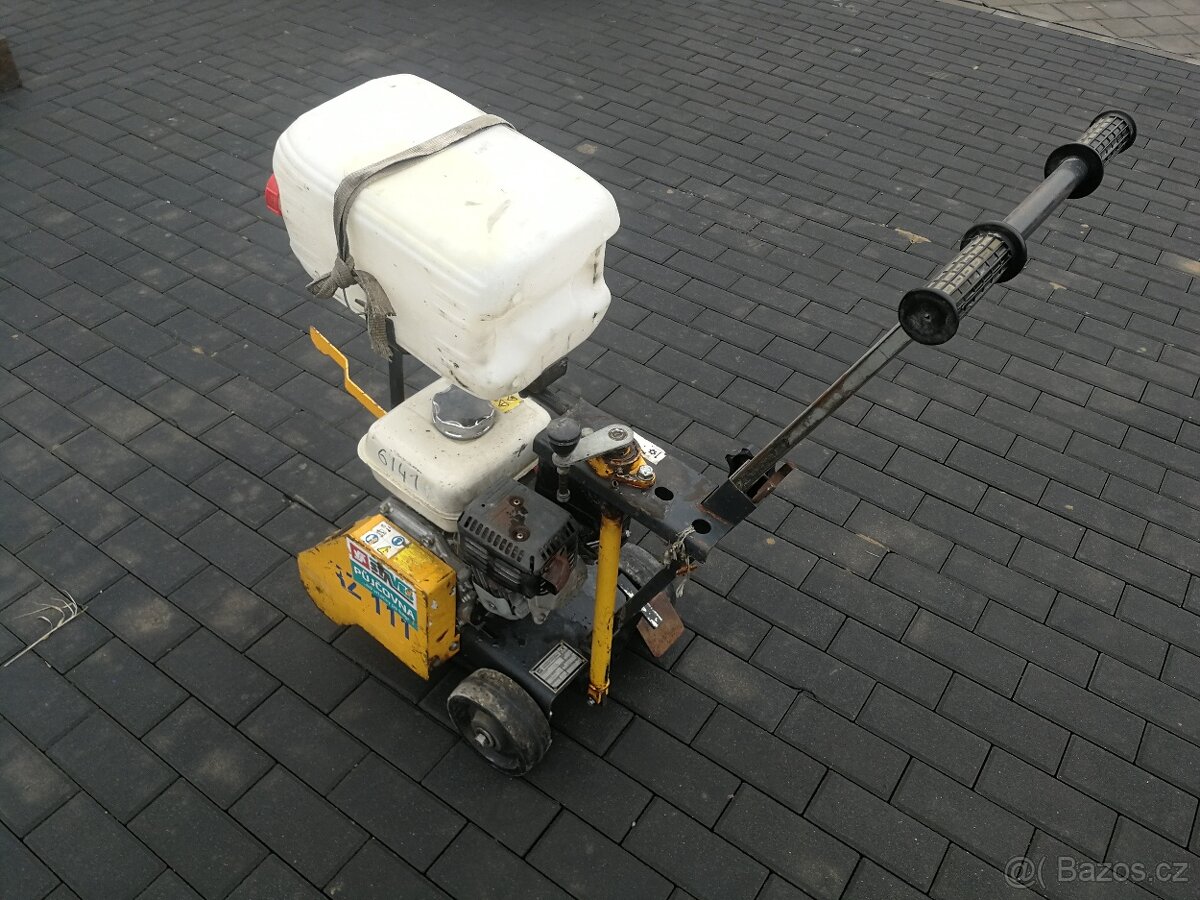 řezačka spár NTC RZ-111 - 3