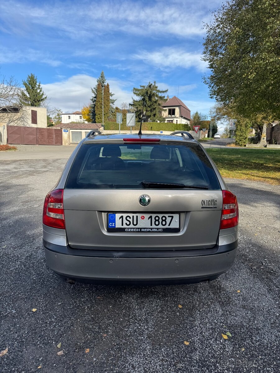 Škoda Octavia 2 1.6 FSI - 3