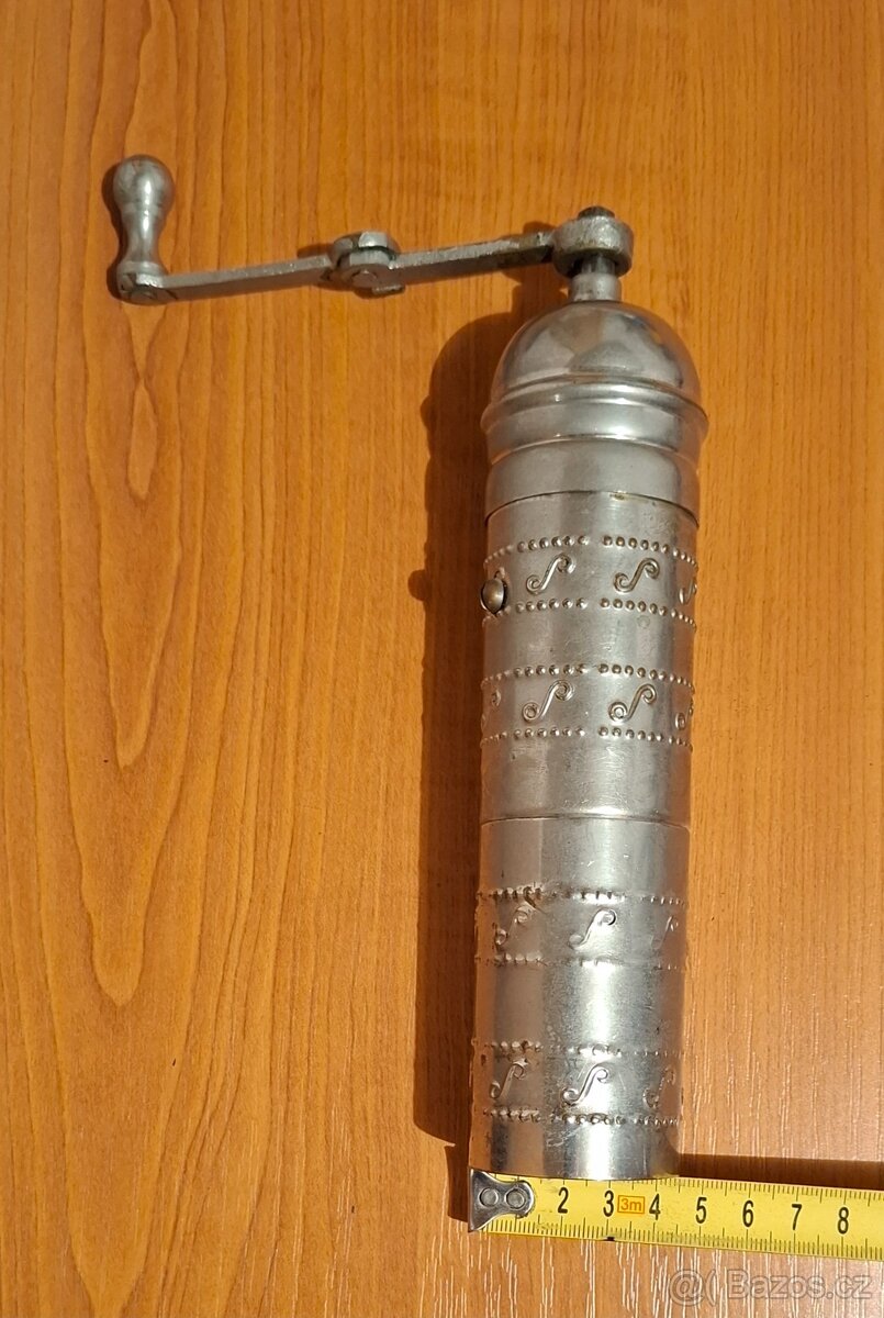 Starožitný mlýnek 4 - 3