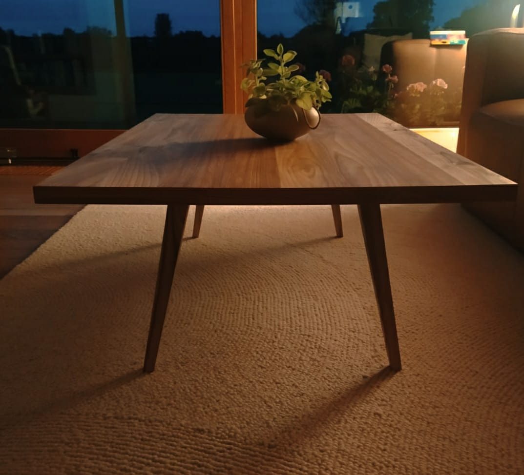 Konferenční stolek - 3