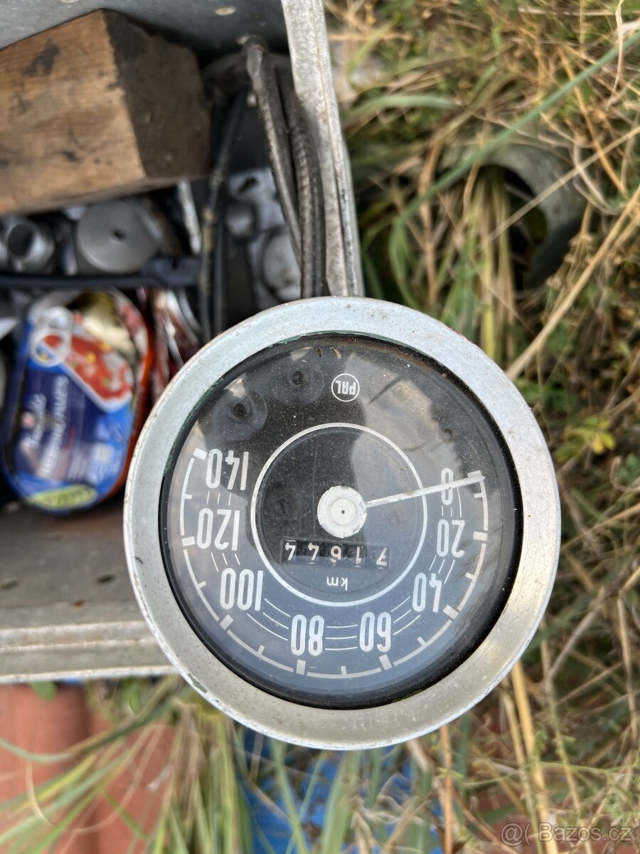 Škoda . Spartak. - 3