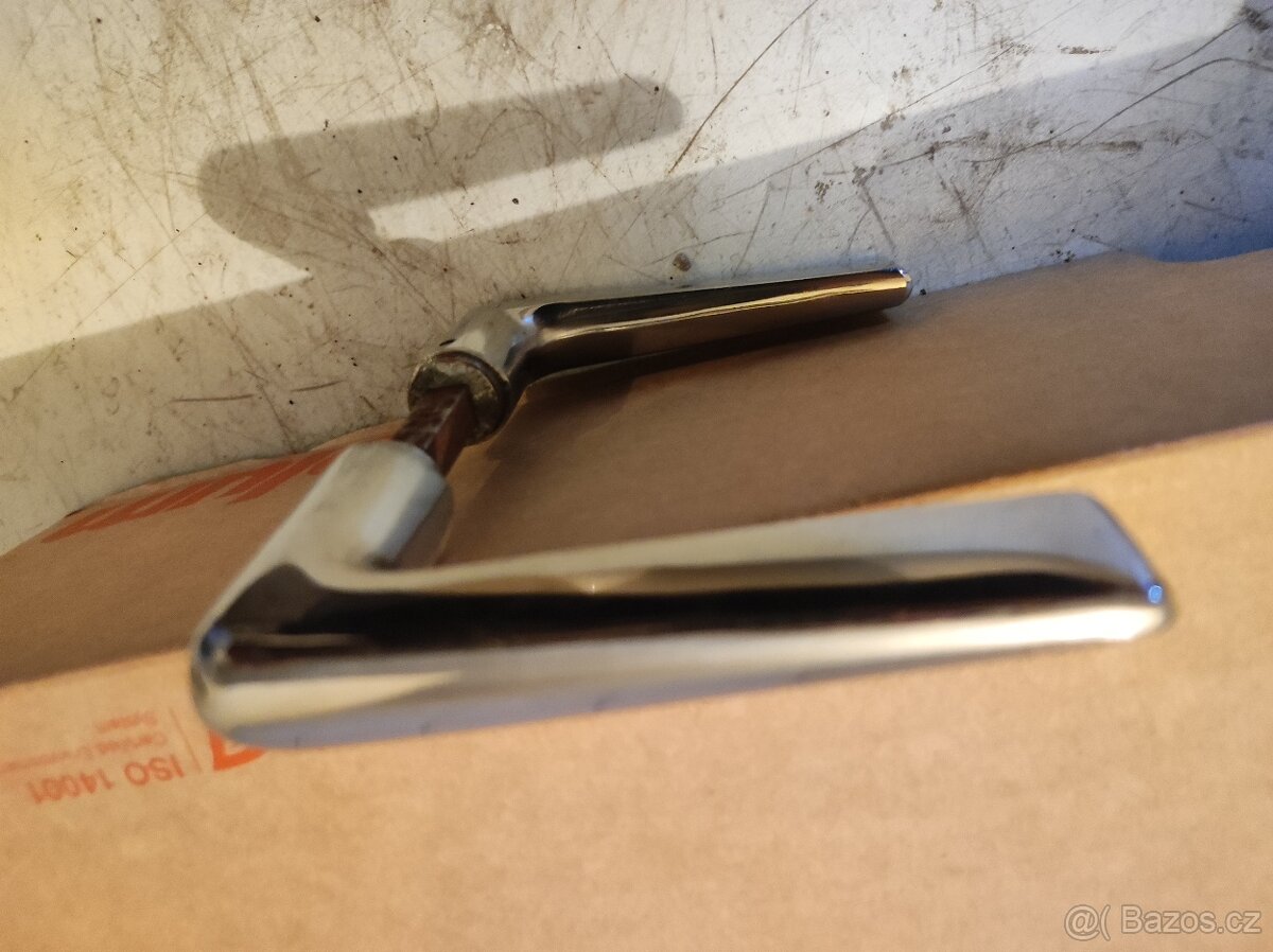 Dveřní kování - 3