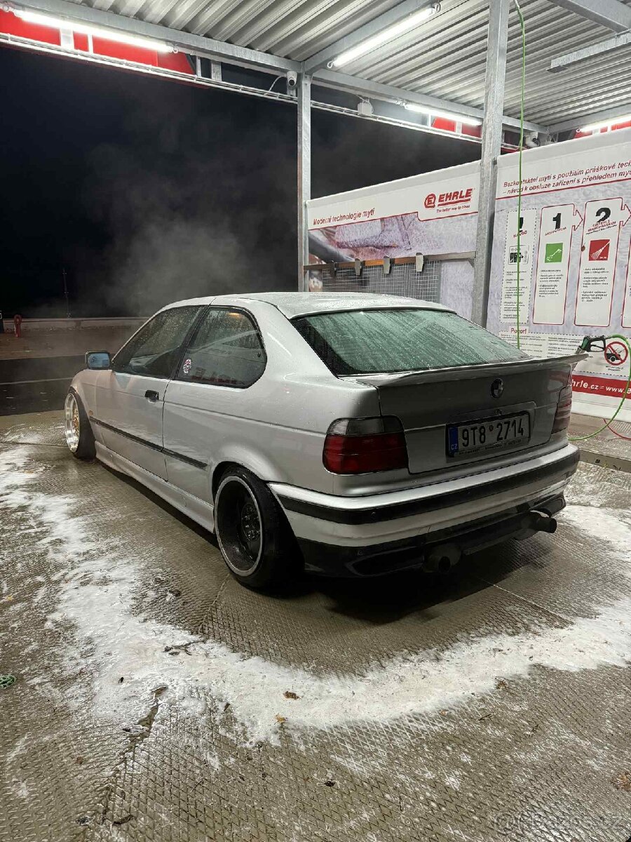 Rozprodám e36 compakt m62b35 - 3