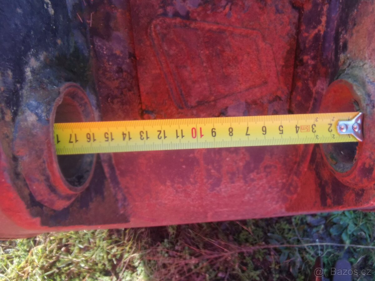 Lžíce traktorbagr JCB - 3